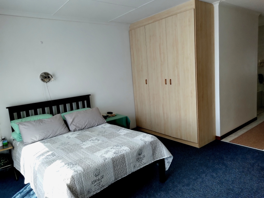 3 Bedroom Property for Sale in Fraaiuitsig Western Cape
